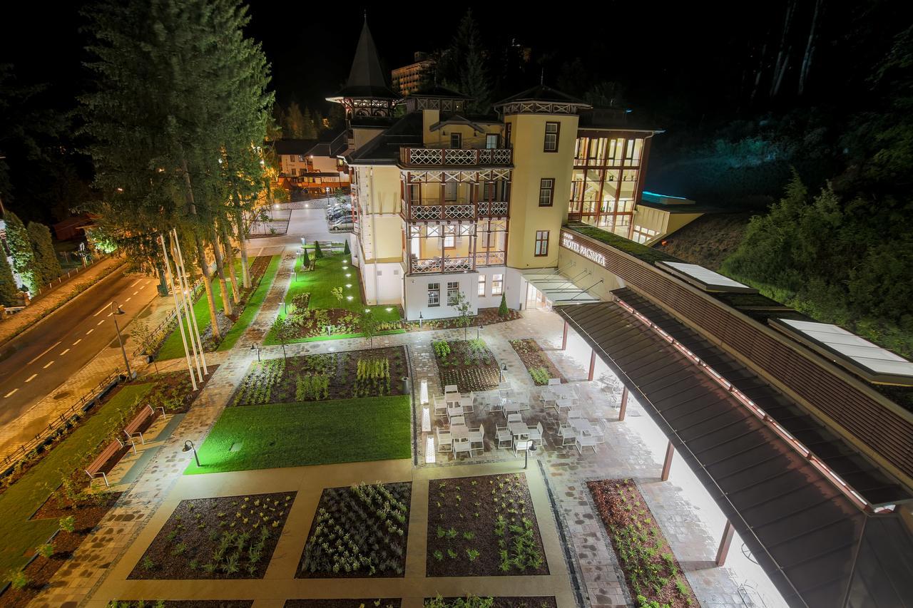 Hotel Pacsirta Sovata Exterior photo